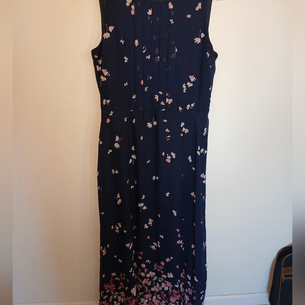 Elegant Navy Blue Floral Maxi Dress - Picture 5 of 12